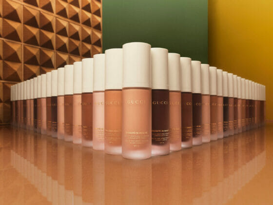 GUCCI Éternité de Beauté, Foundation Kalis Peluh