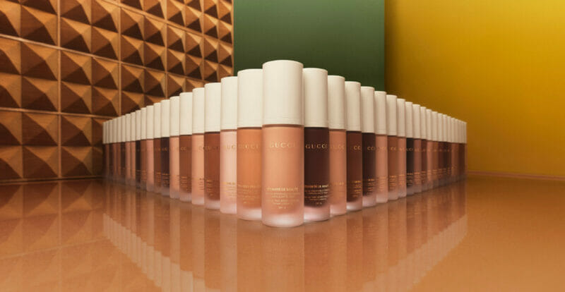 GUCCI Éternité de Beauté, Foundation Kalis Peluh
