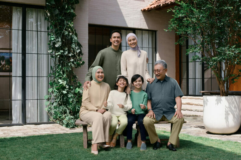 Uniqlo, Gaya Raya & Modest Pilihan Mira Filzah