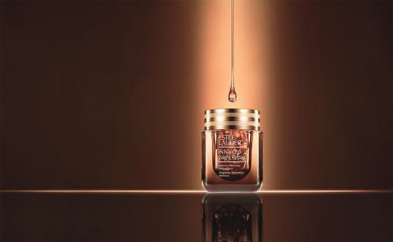 ANR-Ampoules_Product-on-Background