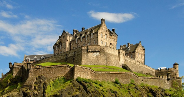 Edinburgh-Castle-Pic-DRJPG