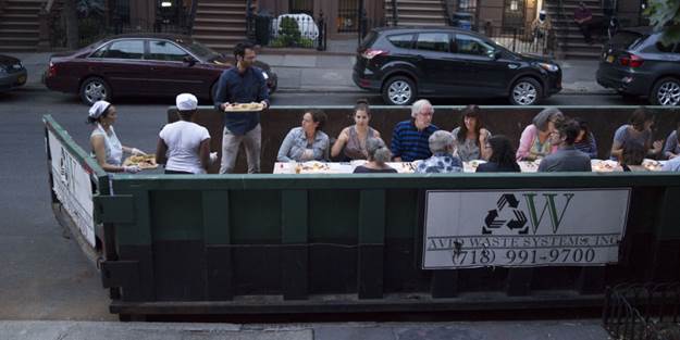 landscape-1469828341-140821-195444-nydumpster-2856