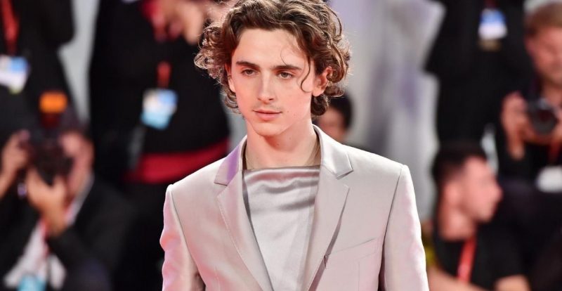 "Art Throb" Timothee Chalamet Turned 25. Ayuh, Imbas Gayanya Paling Cool.