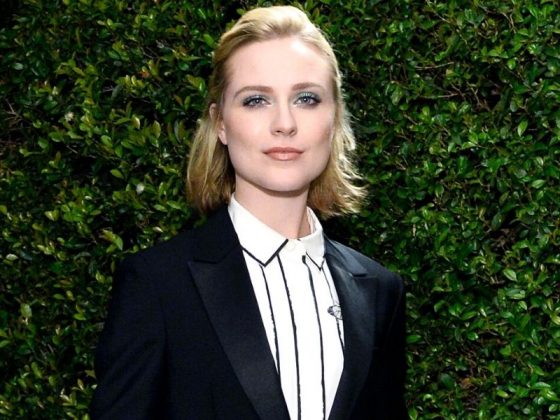 Evan Rachel Wood Didera Secara Seksual Sejak Remaja