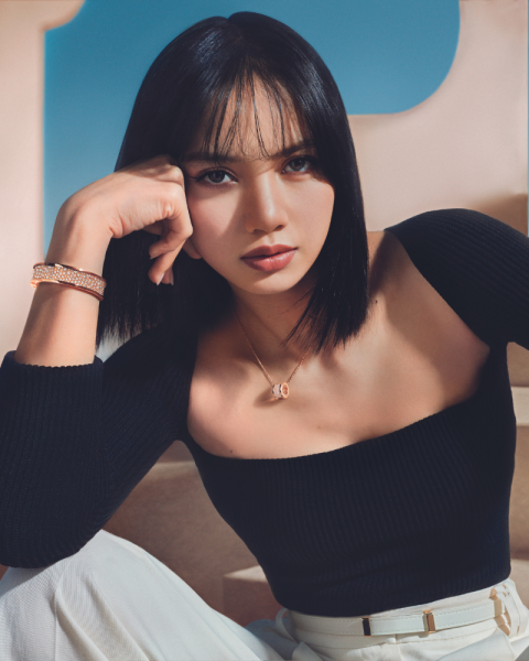 Hubungan Intim Lisa Blackpink dan Bvlgari B.zero1