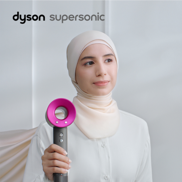 Dyson Supersonic Membelai Kulit Kepala Wanita Berhijab