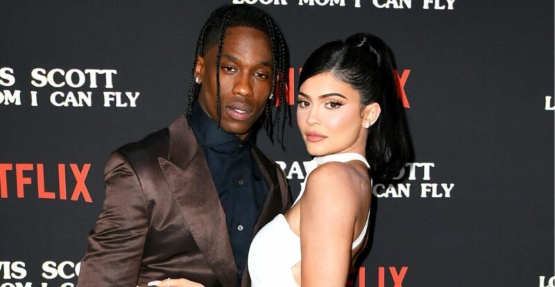 Tragedi Astroworld: Kylie Jenner Tampil Pertahankan Teman Lelaki, Travis Scott