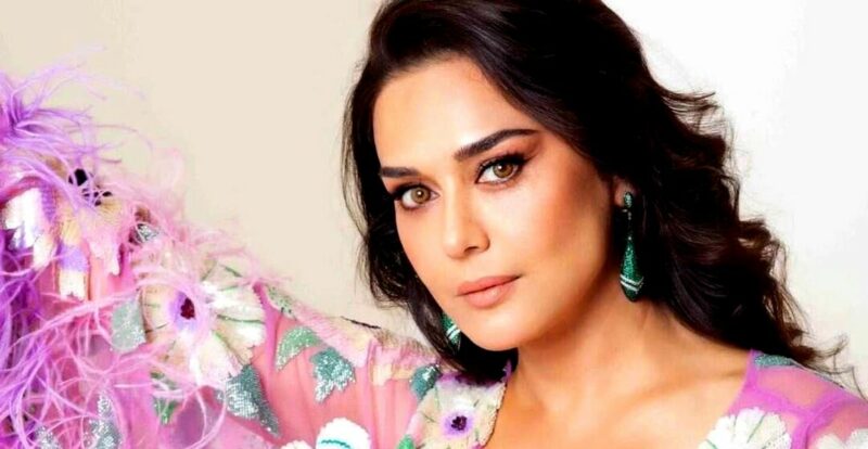 Ironi Chori Chori Chupke Chupke, Preity Zinta Timang Anak Kembar Melalui Ibu Tumpang