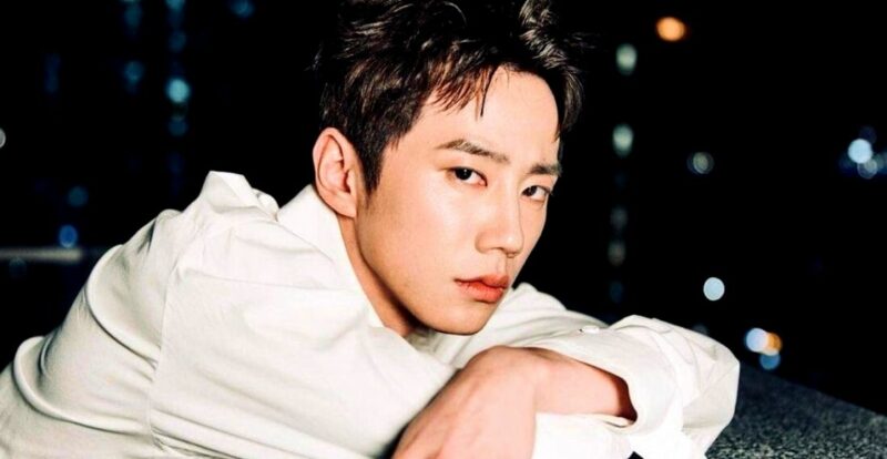5 Fakta Mengenai Lee Jun Young, Hero Kacak Dalam Love And Leashes