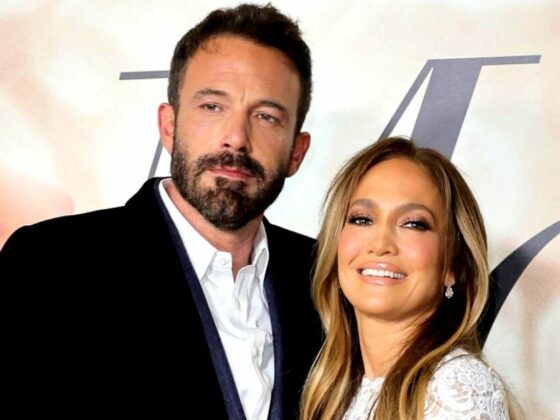 Jennifer Lopez Terima Anugerah, Namun Reaksi Ben Affleck Yang Mencuri Tumpuan