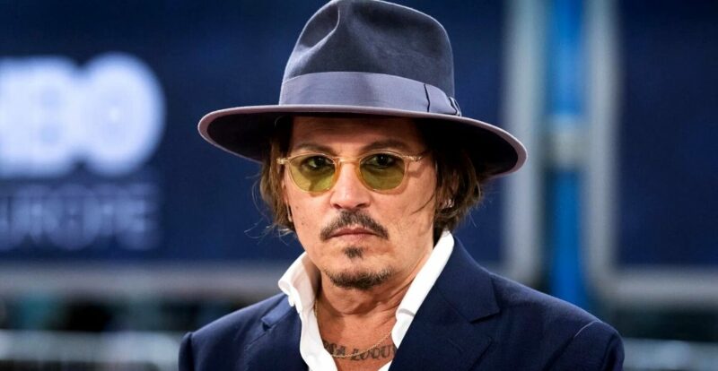 5 Bintang Hollywood Yang Menyokong Johnny Depp Dalam Perbicaraan Terhadap Amber Heard