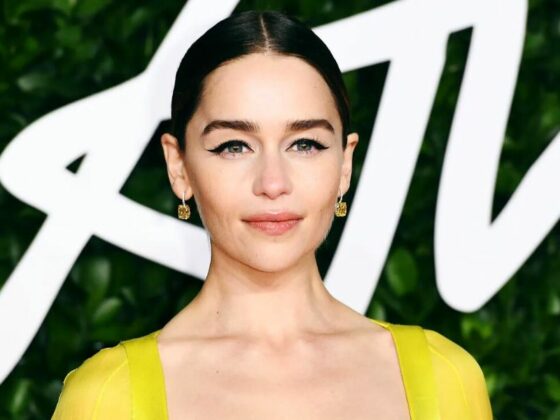 Emilia Clarke Berkongsi Pengalaman Diserang Dua Aneurisme