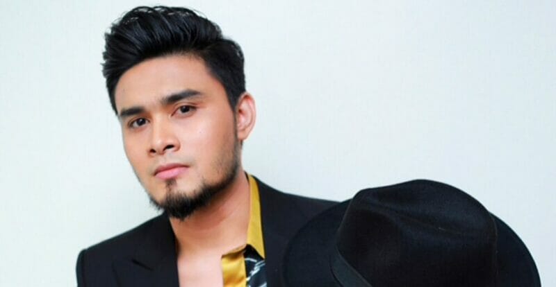 Shahir Zawawi Menghitung Detik Bergelar Suami