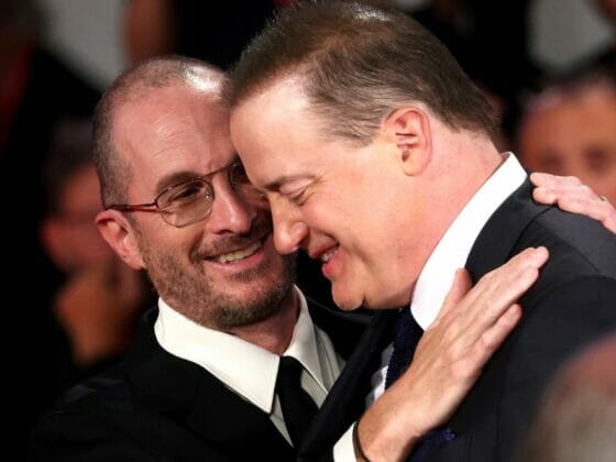 Terima Standing Ovation Enam Minit, Brendan Fraser Menitiskan Air Mata