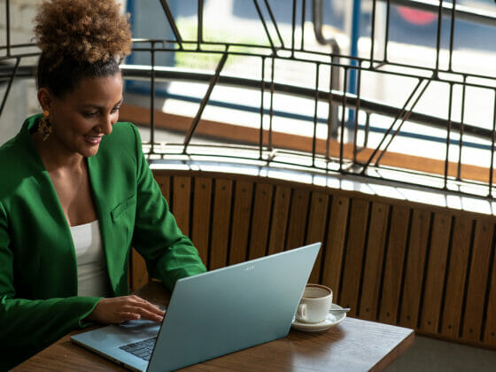 Acer Swift Edge Perincian Komputer Riba Ringan Canggih 2022
