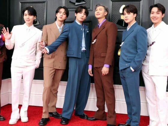 BTS Rangkul Tiga Anugerah Di People’s Choice Awards