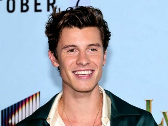 Shawn Mendes Kembali Menyulam Cinta Dengan Wanita Muda?