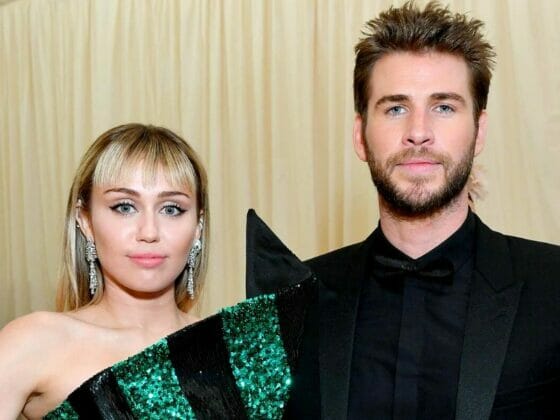 Terluka Dengan Flowers, Liam Hemsworth Mahu Saman Miley Cyrus?