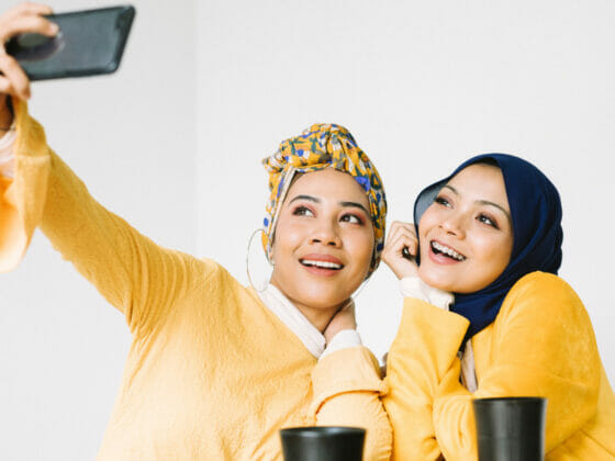 7 Gaya Hijab Syawal Inspirasi Influencer