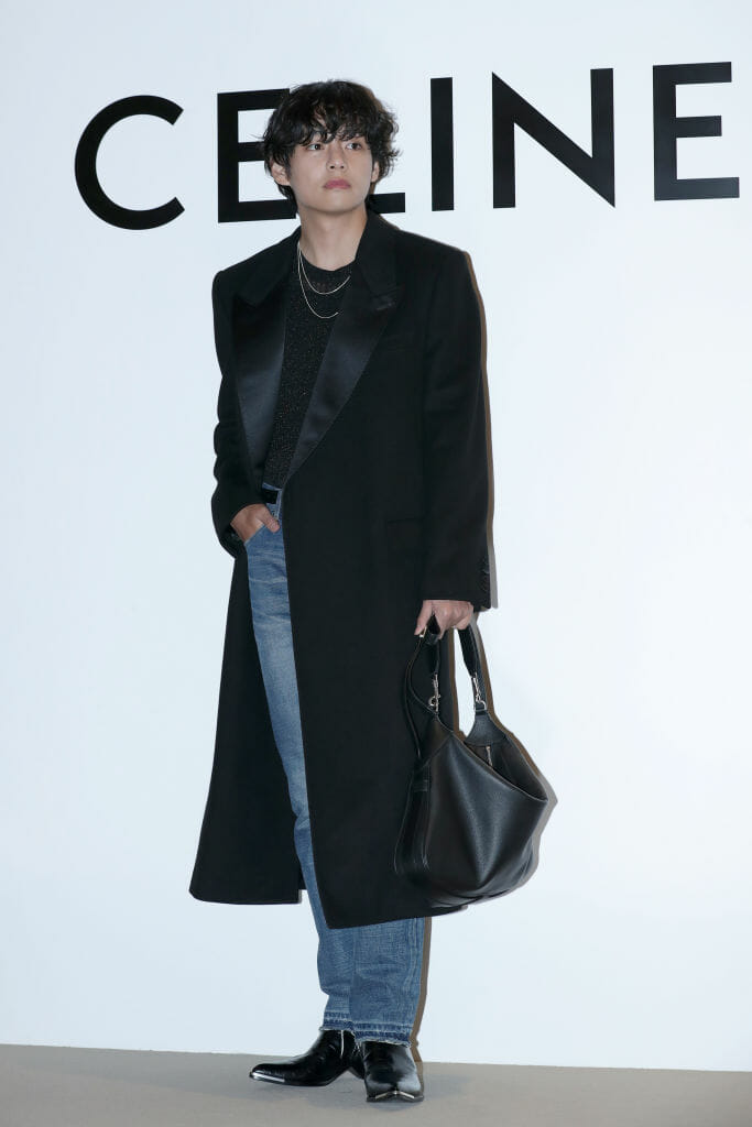 CELINE Boy V BTS Raih Perhatian Peminat Fesyen!