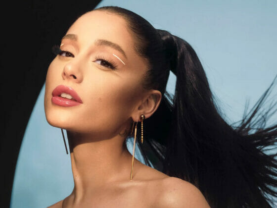 Penampilan Terbaru Ariana Grande Dikritik Peminat