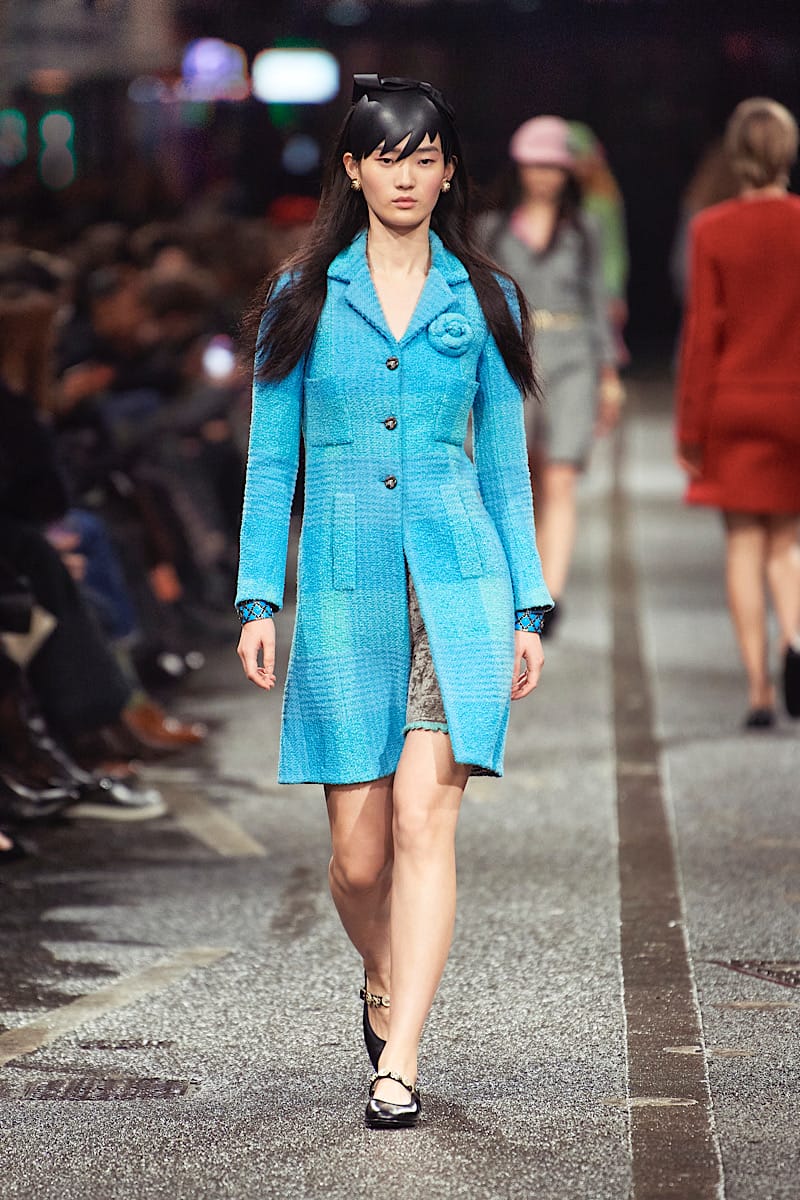Tweed Chanel