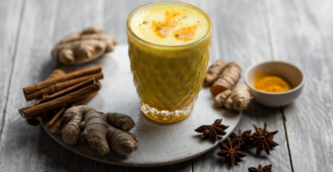Kebaikan 'Golden Milk' Dan Resipi Membuatnya Di Rumah!
