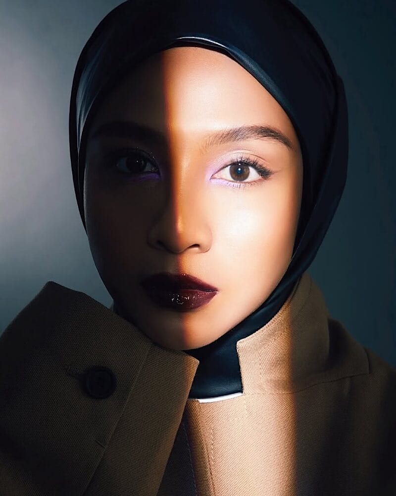 Hijab stylist